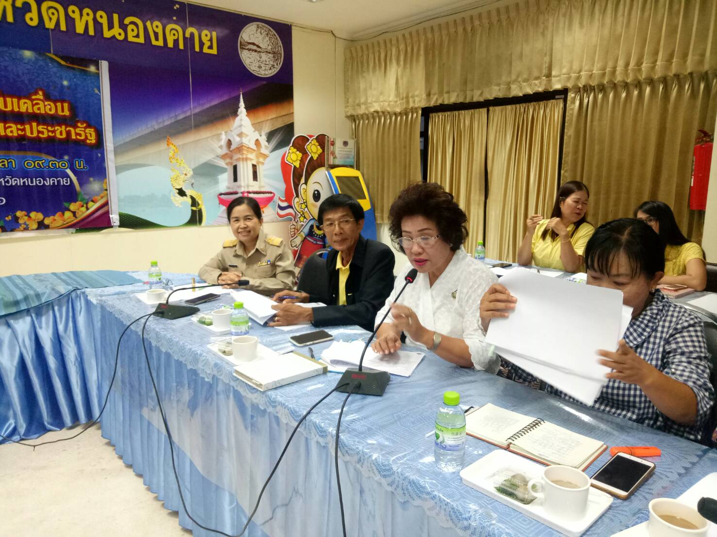 จังหวัดหนองคาย จัดการประชุมคณะทำงานขับเคลื่อนการพัฒนาเศรษฐกิจฐานรากและประชารัฐ