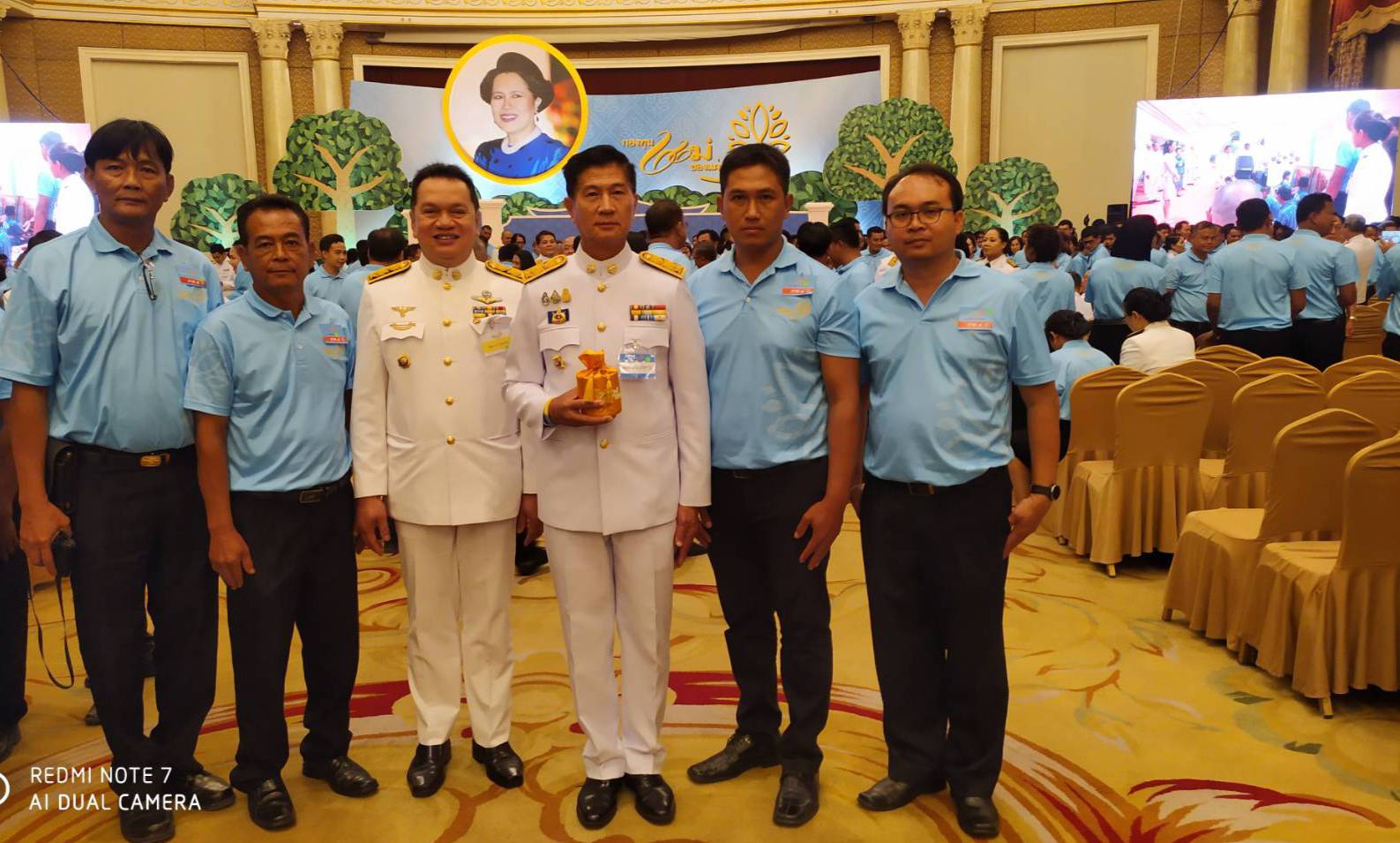 ผู้ ผู้ว่าราชการจังหวัดหนองคาย นำหมู่บ้านต้นกล้ากองทุนแม่ของแผ่นดิน เข้าร่วมพิธีรับพระราชทานเงินขวัญถุง