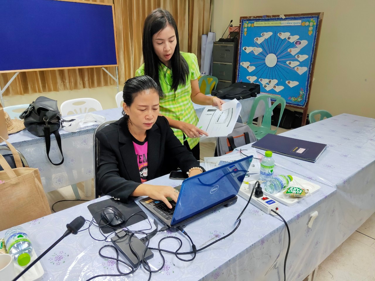 หนองคาย …จัดโครงการส่งเสริมการเชื่อมโยงการจำหน่ายสินค้า OTOP ในระบบ E-Commerce กิจกรรมบริหารจัดการเว็บไซต์ E-Commerce ของจังหวัดให้มีความพร้อมในการเชื่อมโยงกับเว็บไซต์ www.otoptoday.com 