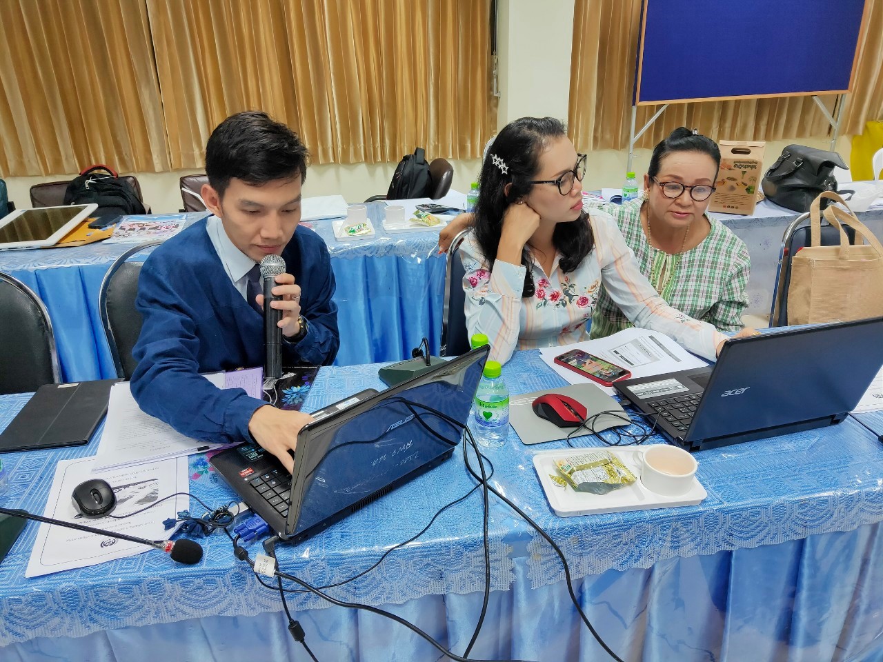 หนองคาย …จัดโครงการส่งเสริมการเชื่อมโยงการจำหน่ายสินค้า OTOP ในระบบ E-Commerce กิจกรรมบริหารจัดการเว็บไซต์ E-Commerce ของจังหวัดให้มีความพร้อมในการเชื่อมโยงกับเว็บไซต์ www.otoptoday.com 