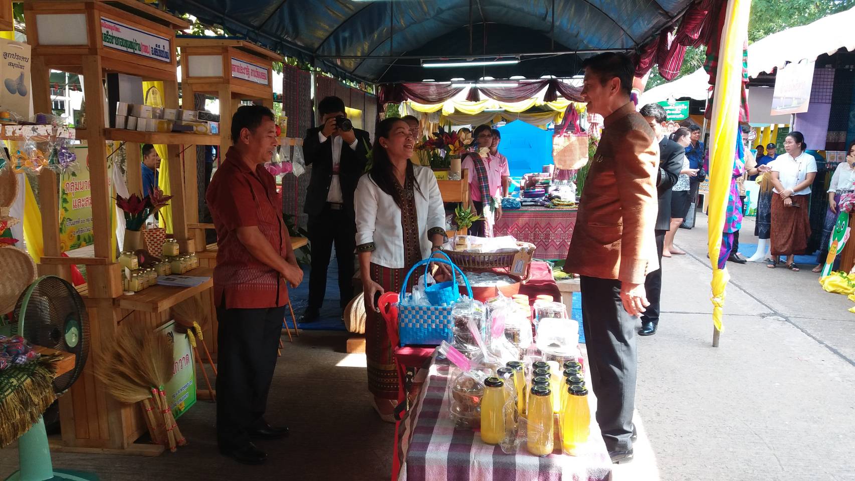 พช.หนองคาย ร่วมกิจกรรมเผยแพร่ประชาสัมพันธ์ผลงานของจังหวัด “มั่นคง มั่งคั่ง ยั่งยืน ปี 2562”