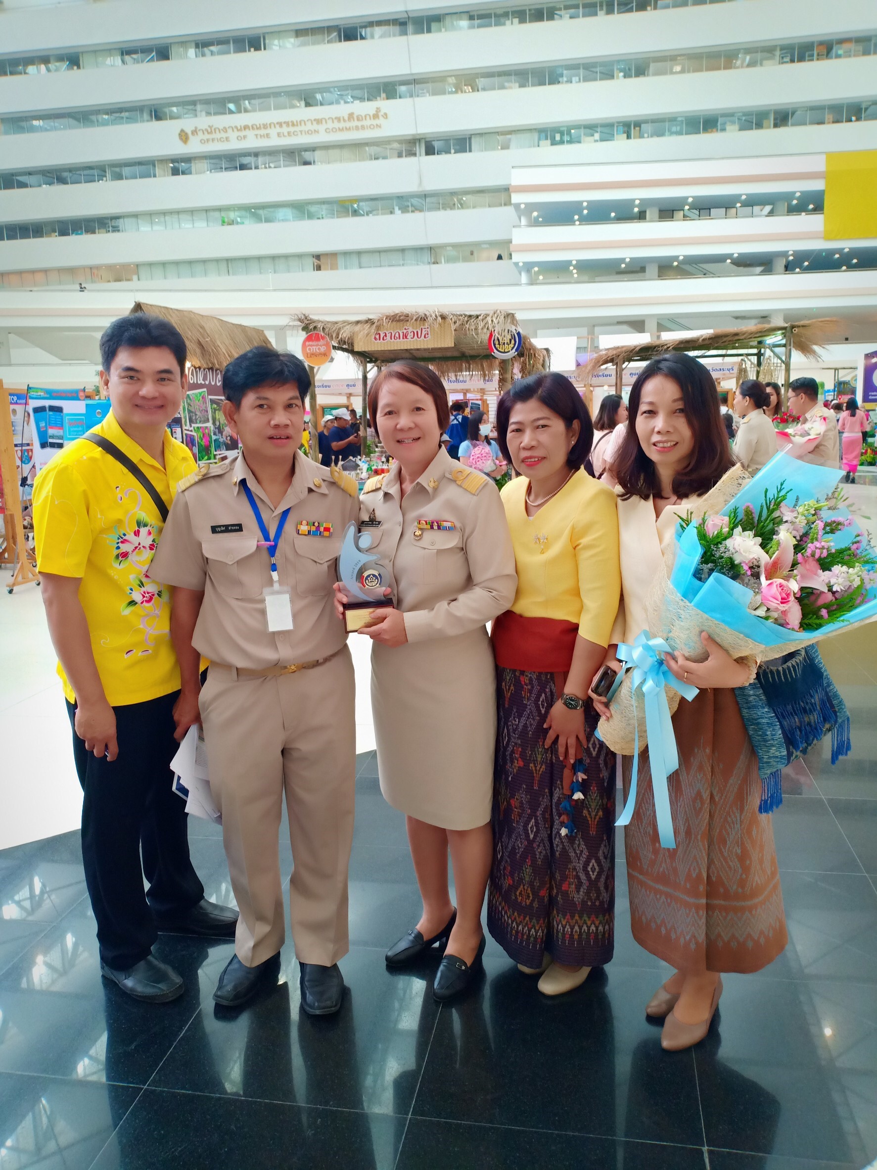 พช.หนองคาย รับรางวัล ในงานวันพัฒนาชุมชน ครั้งที่ 10 Cd day 2019