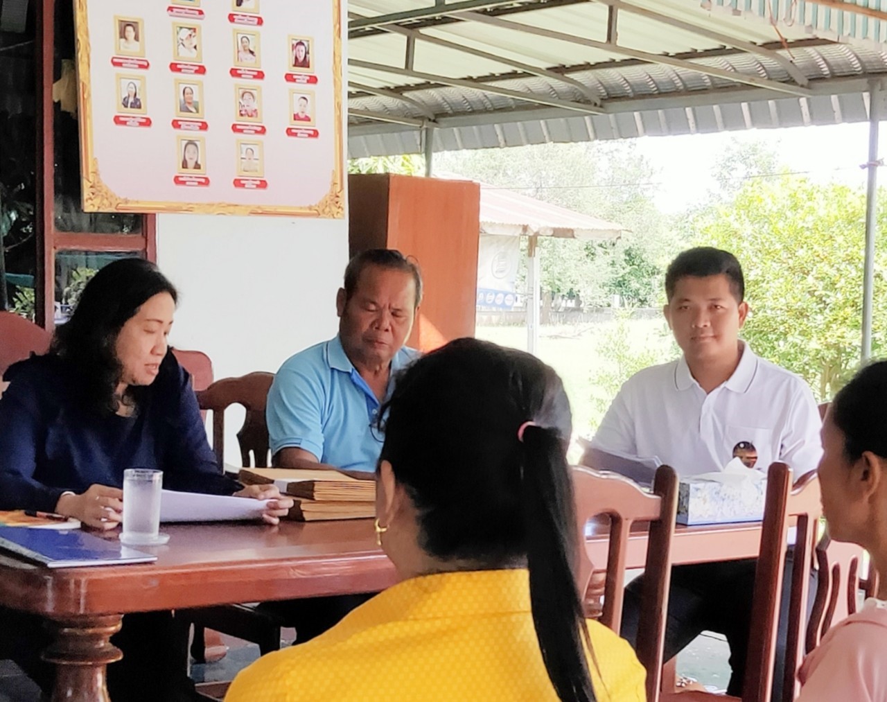 พช.หนองคาย ลงพื้นที่ สร้างความเข้าใจการบริหารจัดการหนี้แก่สมาชิกกลุ่มอาชีพกองทุนพัฒนาบทบาทสตรี อ.ท่าบ่อ