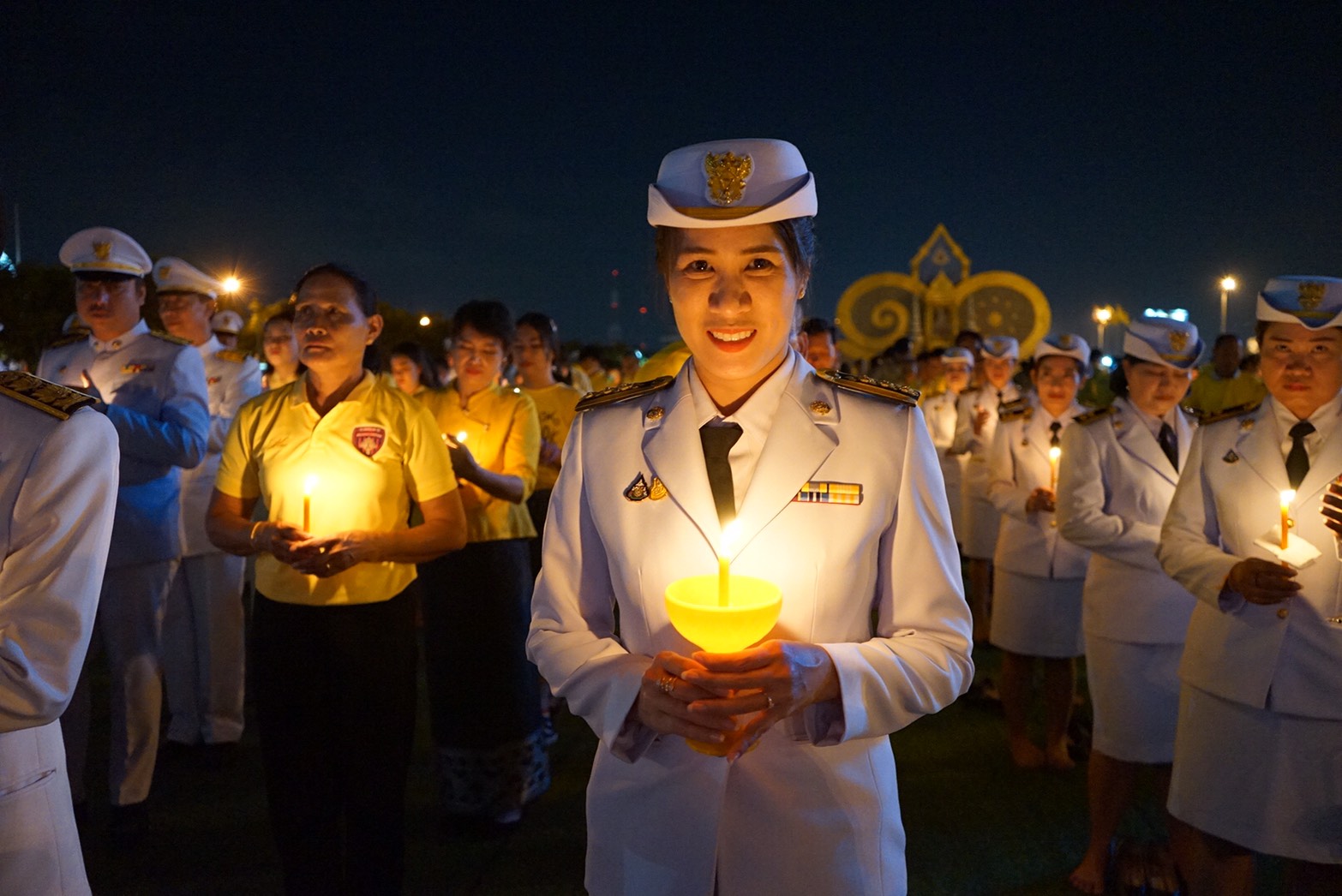 พช.หนองคาย ร่วมพิธีจุดเทียนเพื่อน้อมรำลึกในพระมหากรุณาธิคุณ พระบาทสมเด็จพระบรมชนกาธิเบศร มหาภูมิพลอดุลยเดชมหาราช บรมนาถบพิตร