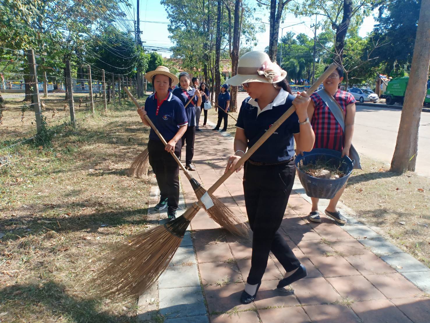 พช.หนองคาย ร่วมโครงการบ้านสวย เมืองงาม “หนองคายเมืองท่องเที่ยวและน่าอยู่ ริมฝั่งโขง” ประจำวันพุธที่ 30 ตุลาคม 62