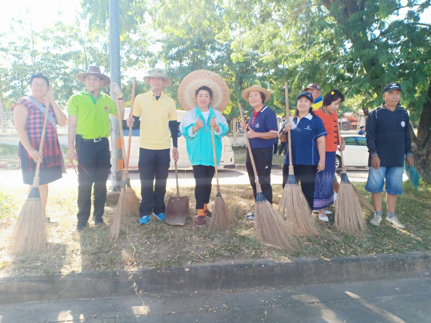 พช.หนองคาย ร่วมโครงการบ้านสวย เมืองงาม “หนองคายเมืองท่องเที่ยวและน่าอยู่ ริมฝั่งโขง” ประจำวันพุธที่ 30 ตุลาคม 62