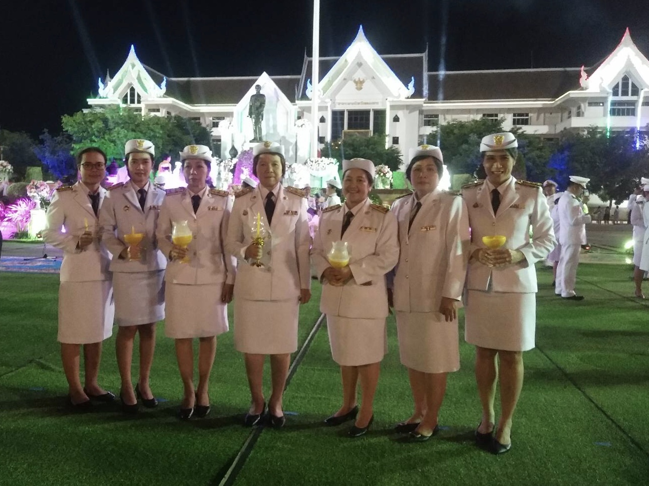 พช.หนองคาย พิธีจุดเทียนเพื่อน้อมรำลึกในพระมหากรุณาธิคุณพระบาทสมเด็จพระจุลจอมเกล้าเจ้าอยู่หัว เนื่องในวันคล้ายวันสวรรคตพระบาทสมเด็จพระจุลจอมเกล้าเจ้าอยู่หัว