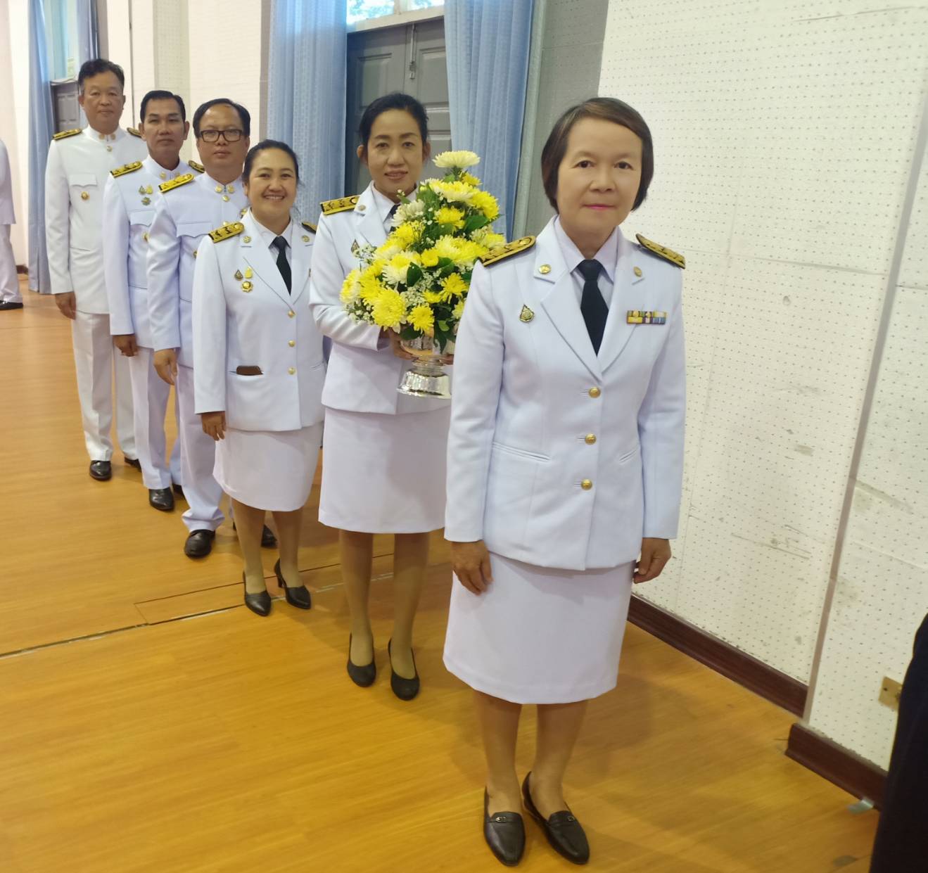 พช.หนองคาย ร่วมพิ ธีถวายราชสักการะน้อมรำลึกในพระมหากรุณาธิคุณพระบาทสมเด็จพระบรมชนิกาธิเบศร มหาภูมิพลอดุลยเดชมหาราช บรมนาถบพิตร เนื่องในวันพระบิดาแห่งฝนหลวง ประจำปี 2562