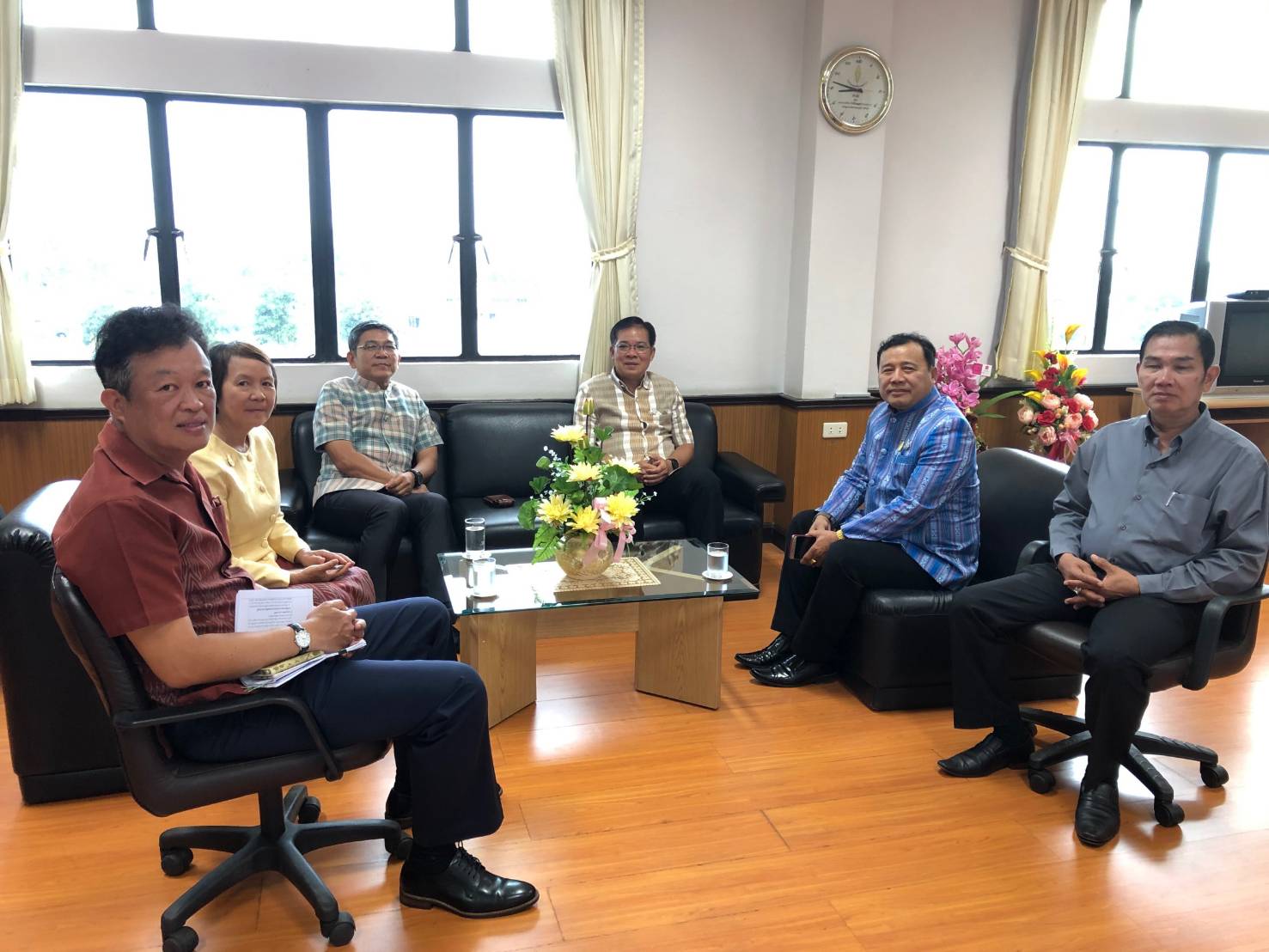 ผู้ตรวจราชการกรมการพัฒนาชุมชน มอบแนวทางการขับเคลื่อนการดำเนินงานยุทธศาสตร์กรมการพัฒนาชุมชน ประจำปีงบประมาณ พ.ศ.2563