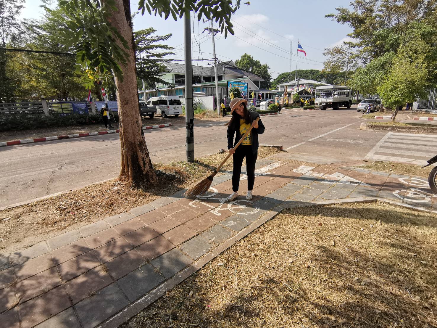 พช.หนองคาย ร่วมกิจกรรมตามแผนปฏิบัติการโครงการบ้านสวย เมืองงาม “หนองคายเมืองท่องเที่ยวและน่าอยู่ ริมฝั่งโขง” ประจำวันพุธที่ 6 พ.ย. 62