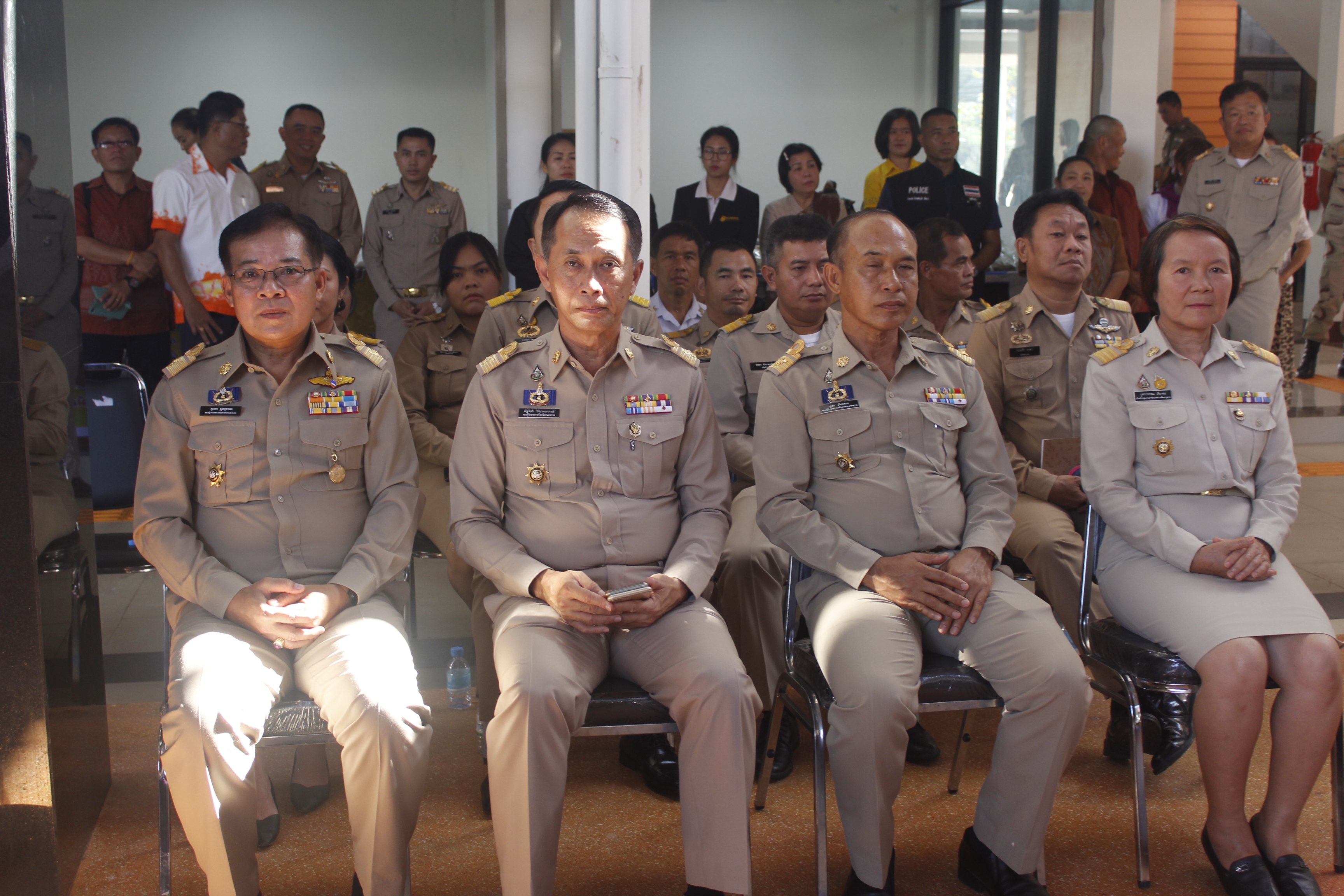 มท.3 ลงพื้นที่จังหวัดหนองคาย เยี่ยมชมศูนย์ OTOP หนองคาย