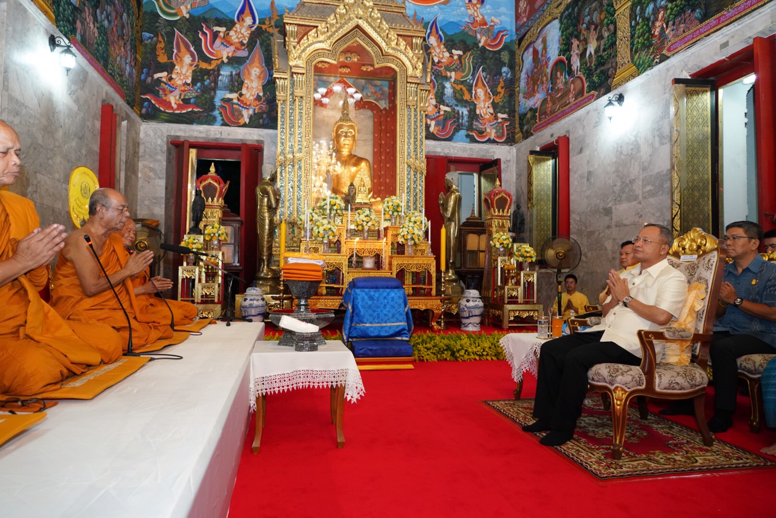 พช.หนองคาย ร่วมพิธีถวายผ้าพระกฐินพระราชทาน กรมการพัฒนาชุมชน ประจำปี 2562