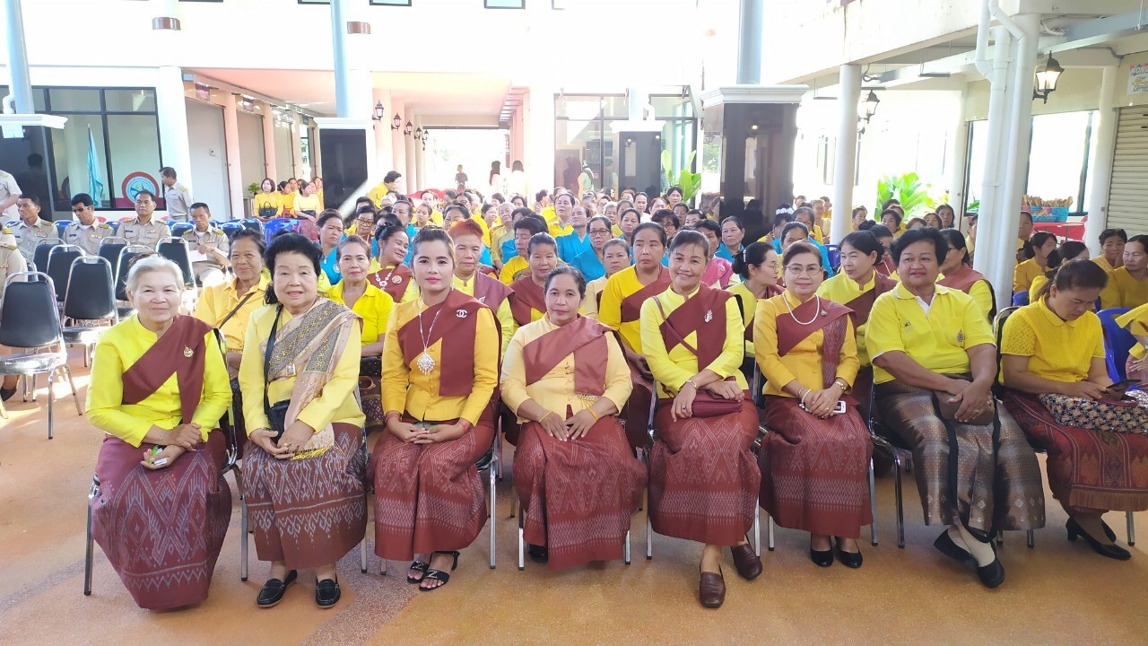 มท.3 ลงพื้นที่จังหวัดหนองคาย เยี่ยมชมศูนย์ OTOP หนองคาย