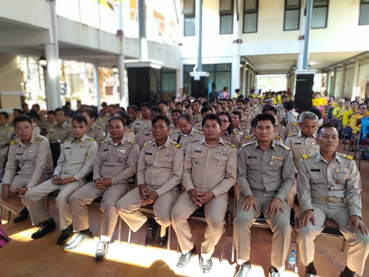 มท.3 ลงพื้นที่จังหวัดหนองคาย เยี่ยมชมศูนย์ OTOP หนองคาย