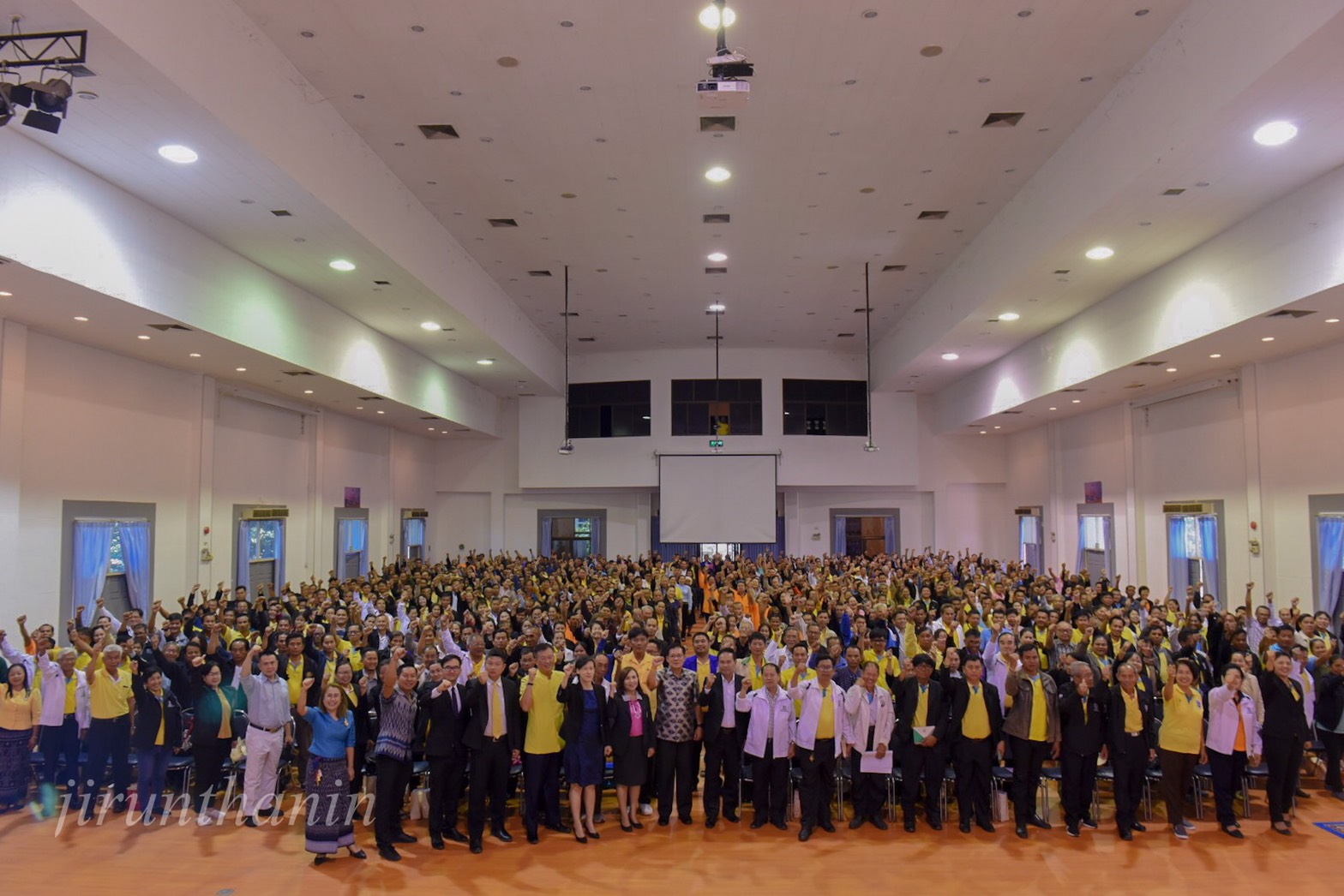 จังหวัดหนองคาย… จัดประชุมเชิงปฏิบัติการเพิ่มศักยภาพคณะกรรมการกองทุนหมู่บ้านและชุมชนเมือง ประจำปี พ.ศ.2562