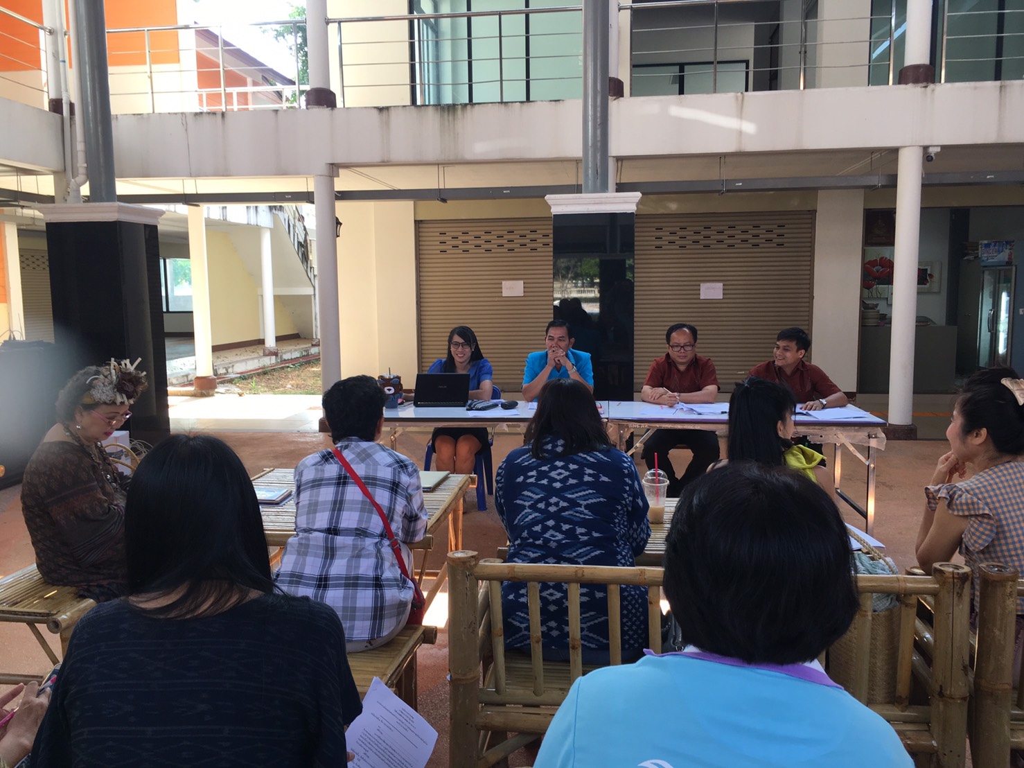 พช.หนองคาย ประชุมคัดเลือกผู้ผลิต ผู้ประกอบการ OTOP เพื่อเข้าร่วมงาน OTOP City 2019