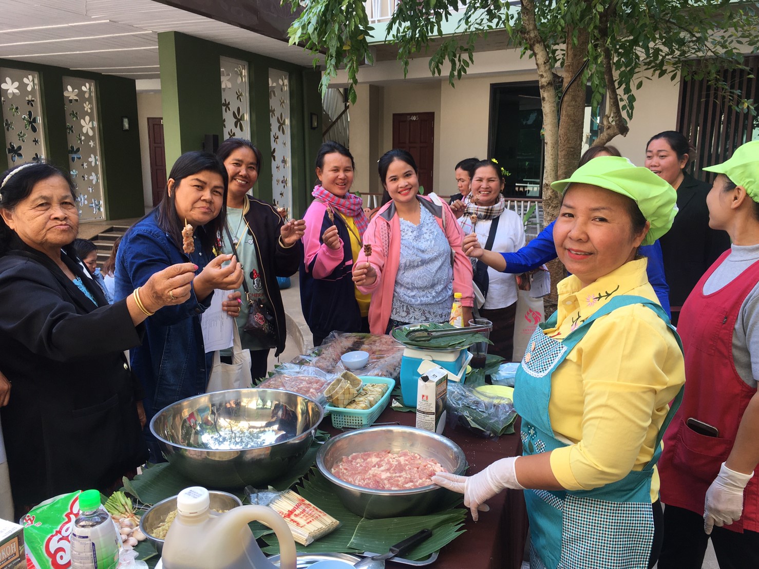 พช.หนองคาย โครงการส่งเสริมทักษะอาชีพสตรี เพื่อการบริหารจัดการหนี้ กิจกรรมที่ 1 ประชุมเสริมทักษะอาชีพสตรีเพื่อการบริหารจัดการหนี้