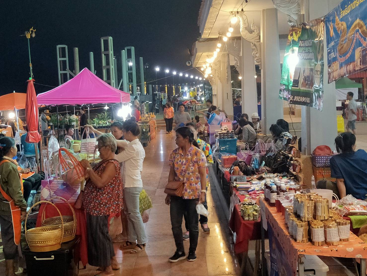 ? “เดิน กิน ชิม เที่ยว” จังหวัดหนองคาย วันที่ 3 (24 ธันวาคม 2562)