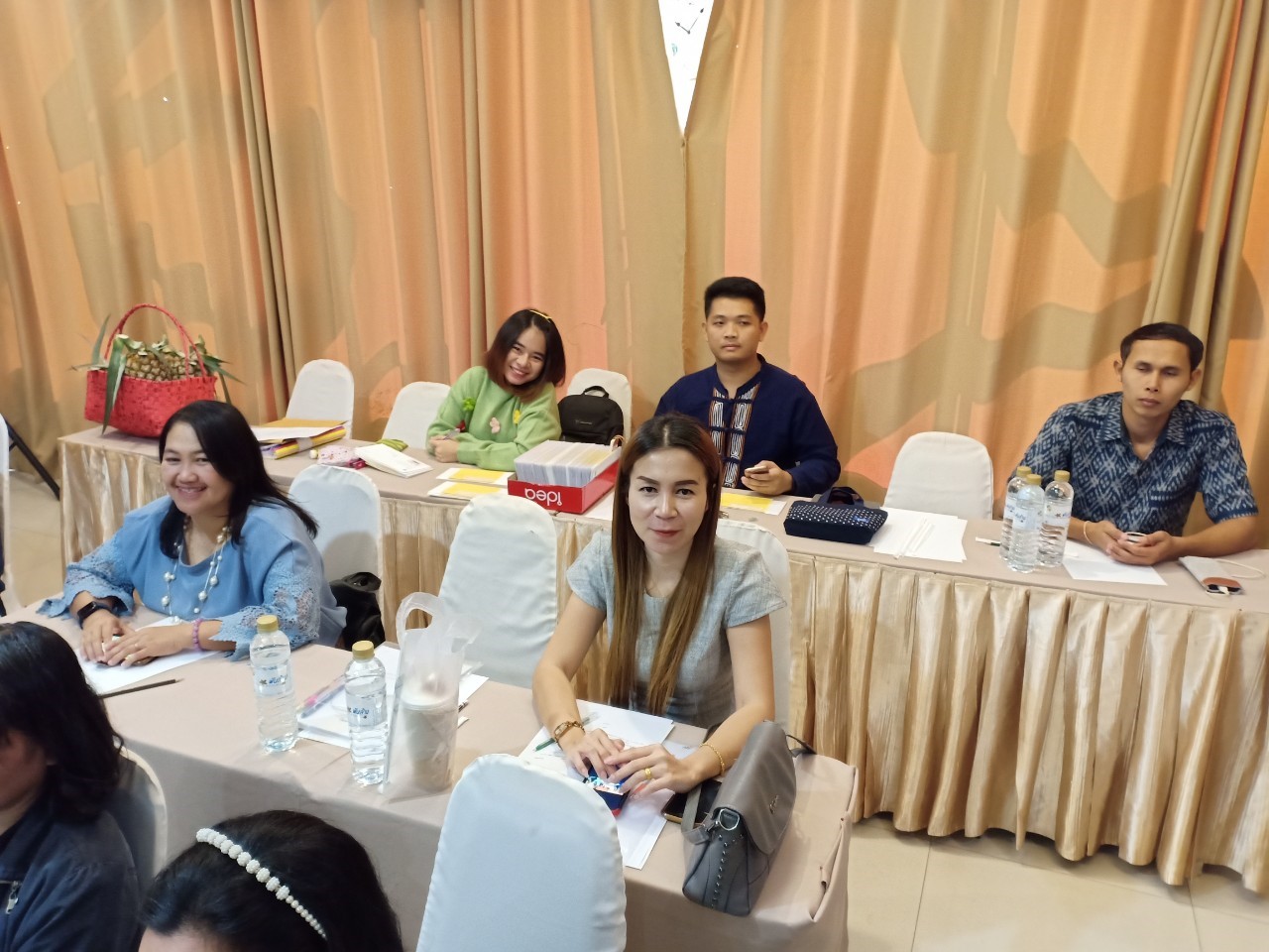 พช.หนองคาย …. ประชุมเชิงปฏิบัติการพัฒนากลุ่มอาชีพสมาชิกกองทุนพัฒนาบทบาทสตรี