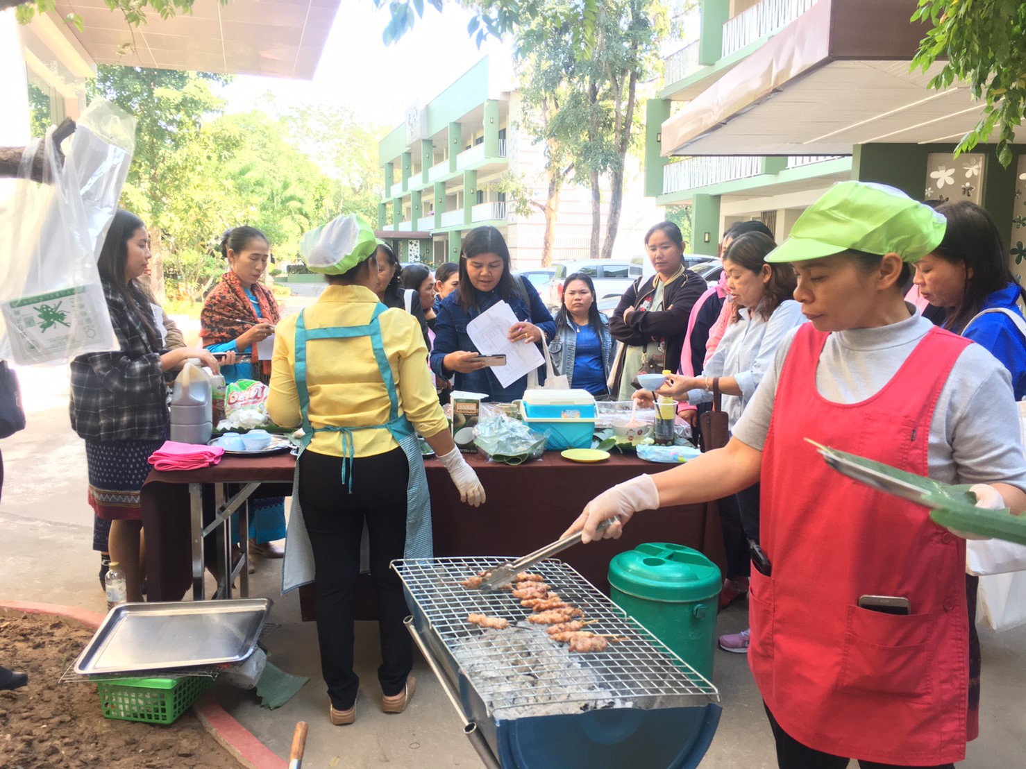 พช.หนองคาย โครงการส่งเสริมทักษะอาชีพสตรี เพื่อการบริหารจัดการหนี้ กิจกรรมที่ 1 ประชุมเสริมทักษะอาชีพสตรีเพื่อการบริหารจัดการหนี้