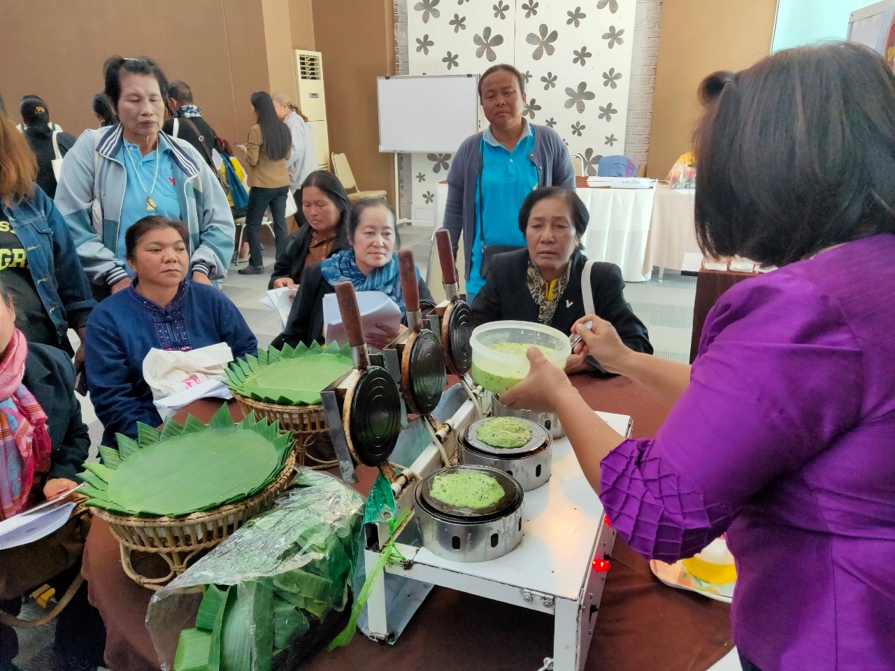 พช.หนองคาย โครงการส่งเสริมทักษะอาชีพสตรี เพื่อการบริหารจัดการหนี้ กิจกรรมที่ 1 ประชุมเสริมทักษะอาชีพสตรีเพื่อการบริหารจัดการหนี้