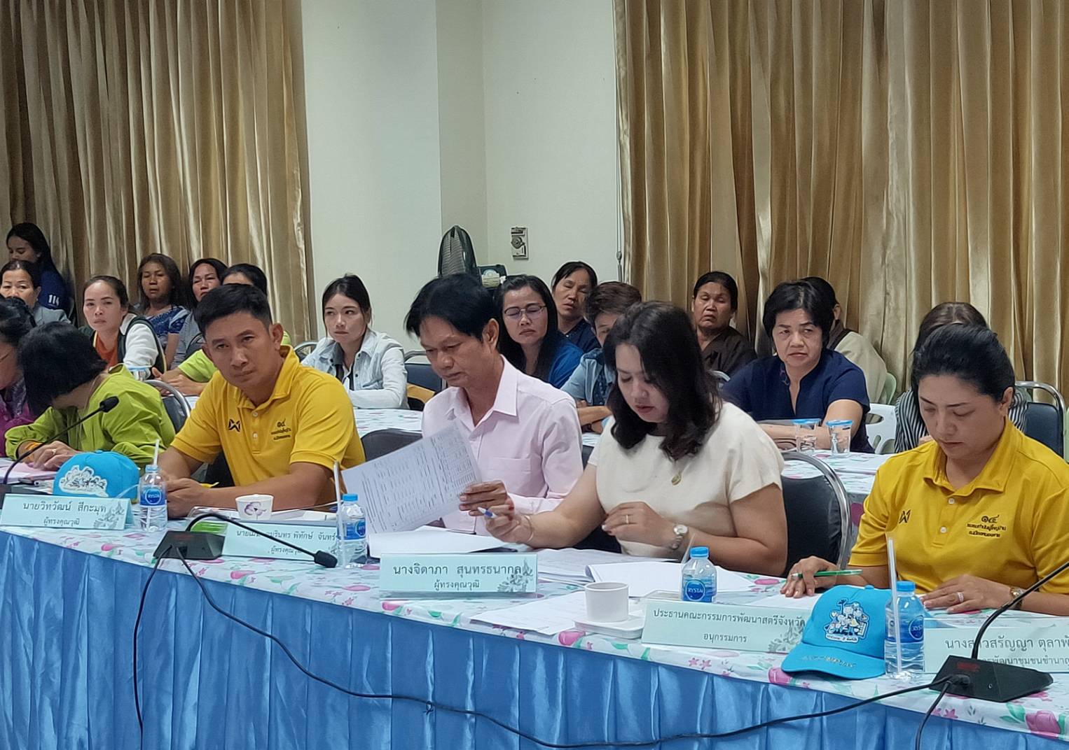 จังหวัดหนองคาย ประชุมคณะอนุกรรมการบริหารกองทุนพัฒนาบทบาทสตรีระดับจังหวัดหนองคาย ครั้งที่ 12/2562