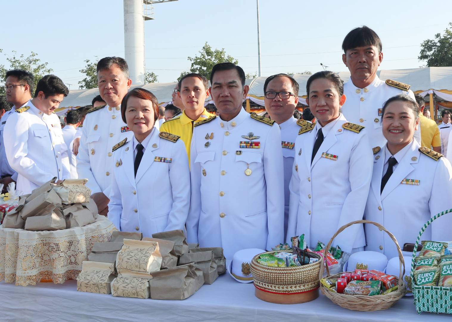 พช.หนองคาย ร่ร่วมพิธีทำบุญตักบาตรเนื่องในวันพ่อแห่งชาติ 5 ธันวาคม 2562