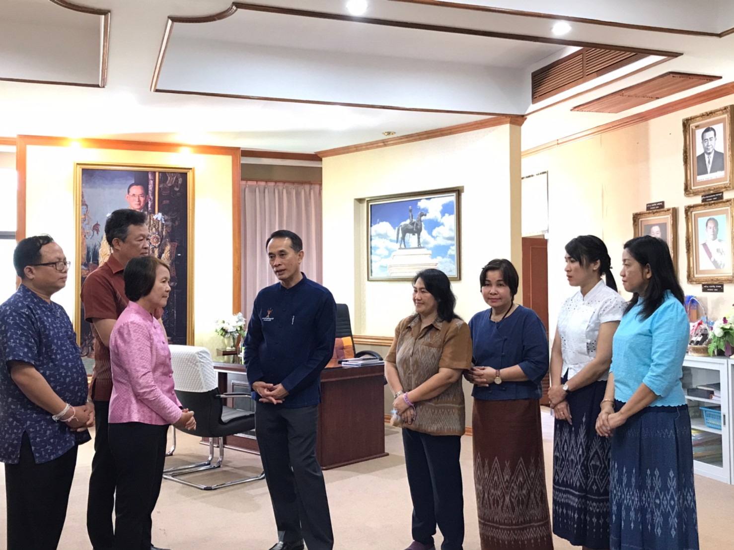 สพจ.หนองคาย เข้าขอพรปีใหม่ จากผู้บริหารจังหวัดหนองคาย