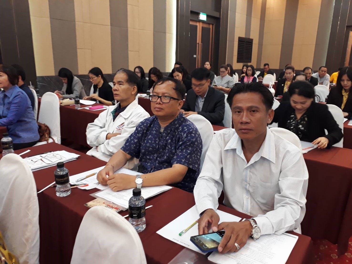 พจ.หนองคาย ร่วมสัมมนาเชิงปฏิบัติการ “การจัดทำแผนพัฒนาบุคคลากรเพื่อสนับสนุนการขับเคลื่อนยุทธศาสตร์การพัฒนาจังหวัด” ประจำปีงบประมาณ พ.ศ. 2563