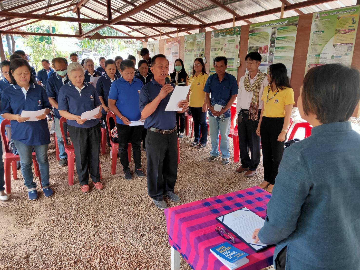 กษาราชการแทนพัฒนาการจังหวัดหนองคาย เป็นประธานในพิธีเปิดกิจกรรมและอ่านสารรัฐมนตรีว่าการกระทรวงมหาดไทย เนื่องในวาระครบรอบ 51 ปี ผู้นำอาสาพัฒนาชุมชน