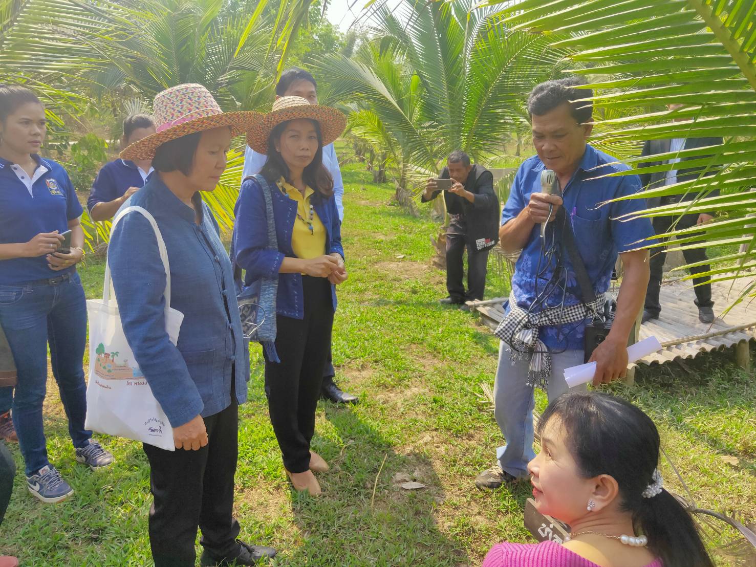 กษาราชการแทนพัฒนาการจังหวัดหนองคาย เป็นประธานในพิธีเปิดกิจกรรมและอ่านสารรัฐมนตรีว่าการกระทรวงมหาดไทย เนื่องในวาระครบรอบ 51 ปี ผู้นำอาสาพัฒนาชุมชน