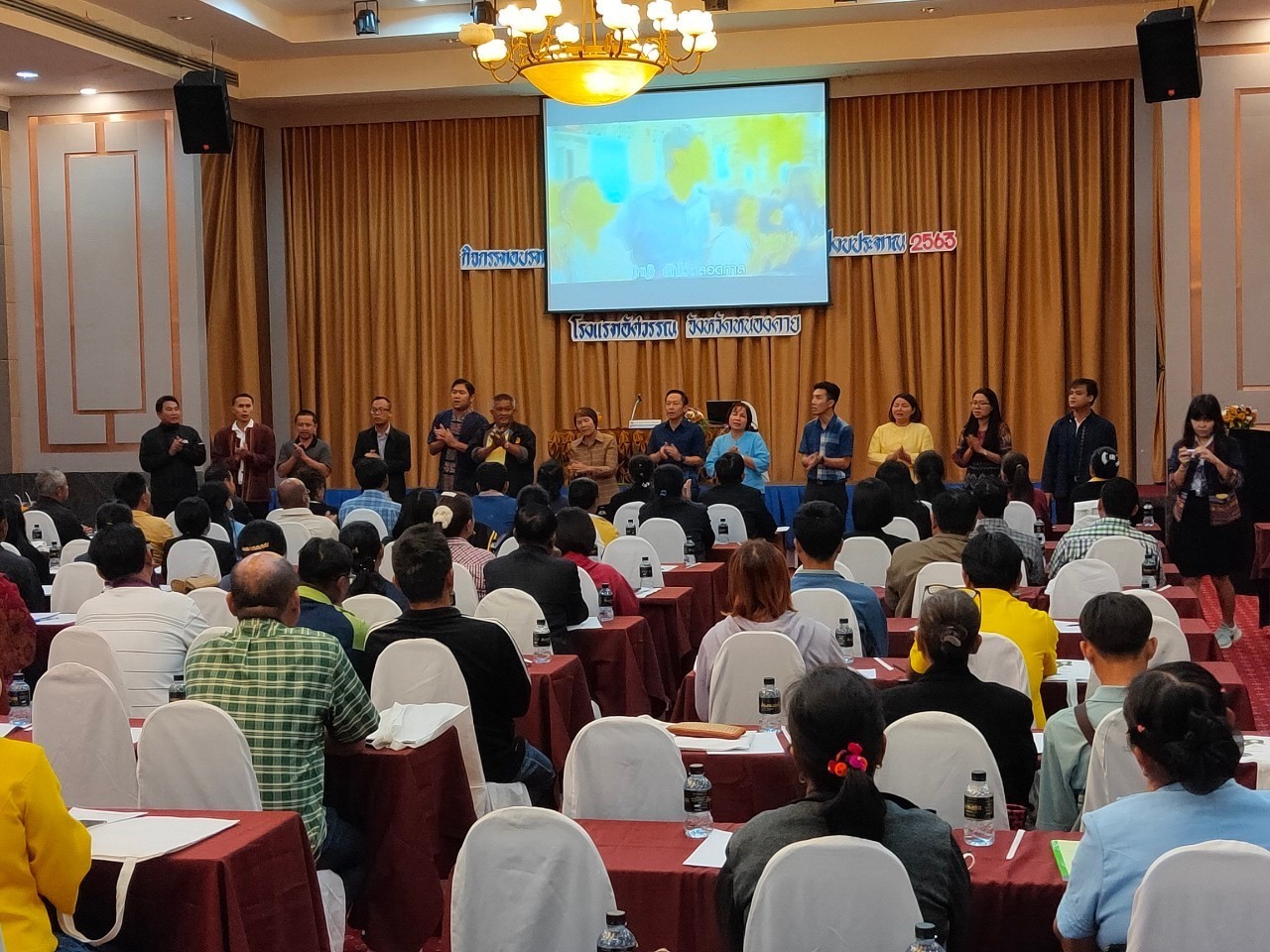 จังหวัดหนองคาย ดำเนิน โครงการฝึกอบรมแกนนำพัฒนาหมู่บ้านเศรษฐกิจพอเพียง ประจำปีงบประมาณ 2563