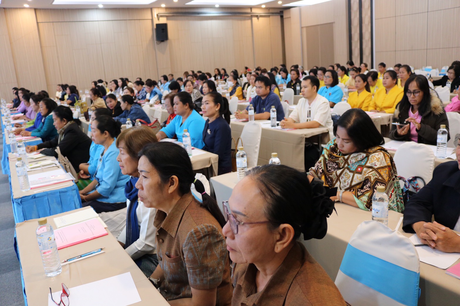 “พช.หนองคาย จัดโครงการขับเคลื่อนยุทธศาสตร์กองทุนพัฒนาบทบาทสตรี กิจกรรม เสริมสร้างทักษะคณะทำงานขับเคลื่อนกองทุนฯ”