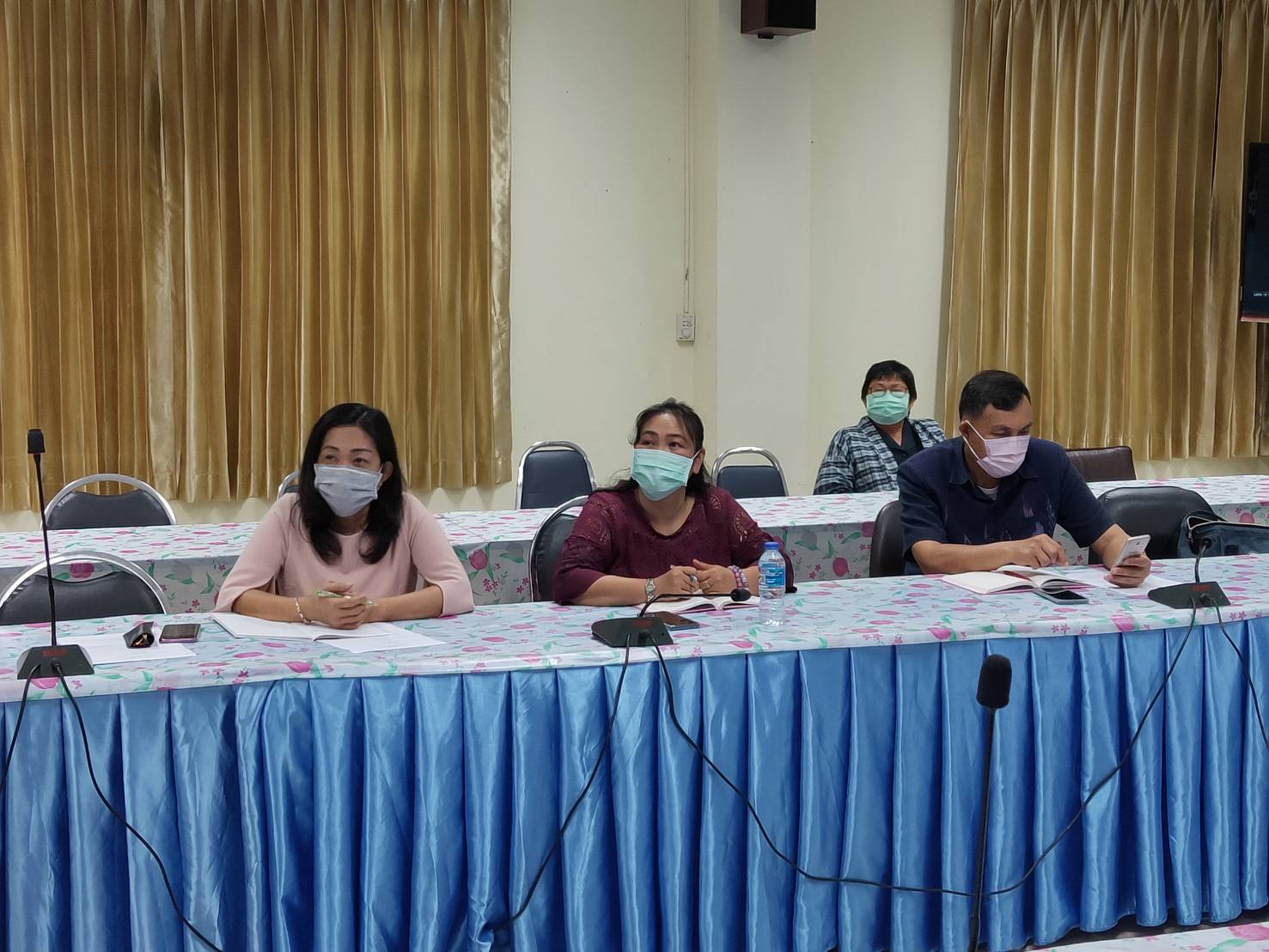 พช.หนองคาย ร่วมรับชมการประชุมกรมการพัฒนาชุมชน ครั้งที่ 3/2563