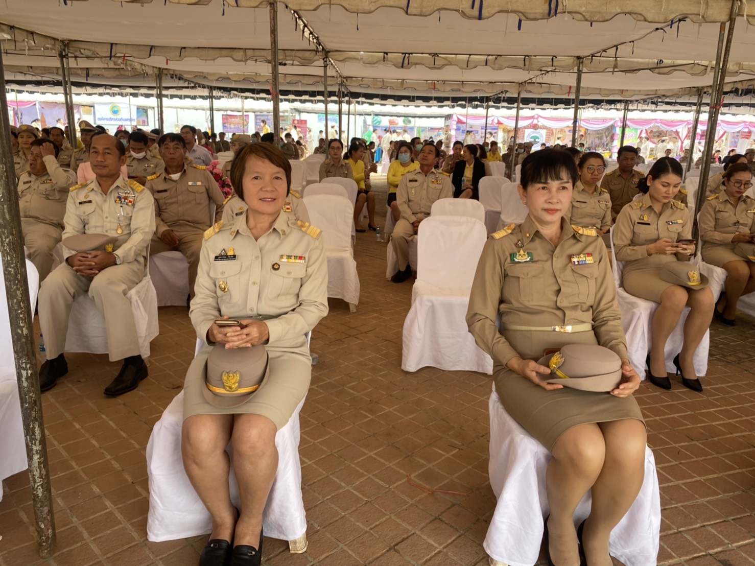 พช.หนองคาย ร่วม พิธีถวายราชสักการะและถวายราชสดุดีพระบาทสมเด็จพระจุลจอมเกล้าเจ้าอยู่หัว เนื่องในวันท้องถิ่นไทย