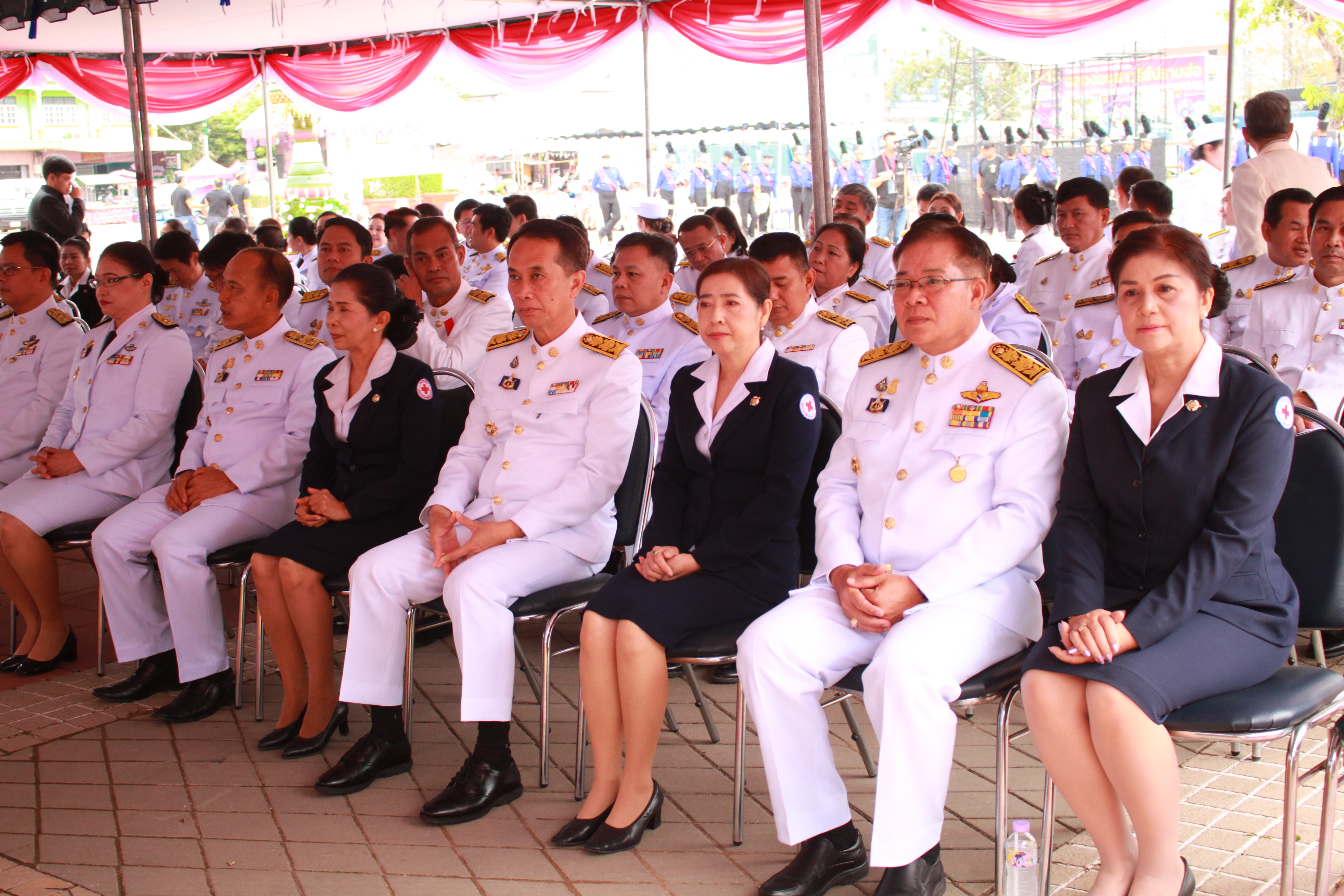 พช.หนองคาย ร่วมพิธีสักการะอนุสาวรีย์ปราบฮ่อ พิธีวางพวงมาลา พร้อมทั้งทำบุญอุทิศส่วนกุศลให้กับวีรชน ในงาน “ฉลองอนุสาวรีย์ปราบฮ่อใต้ร่มพระบารมี 193 ปีเมืองหนองคาย และงานกาชาดพ.ศ. 2563”