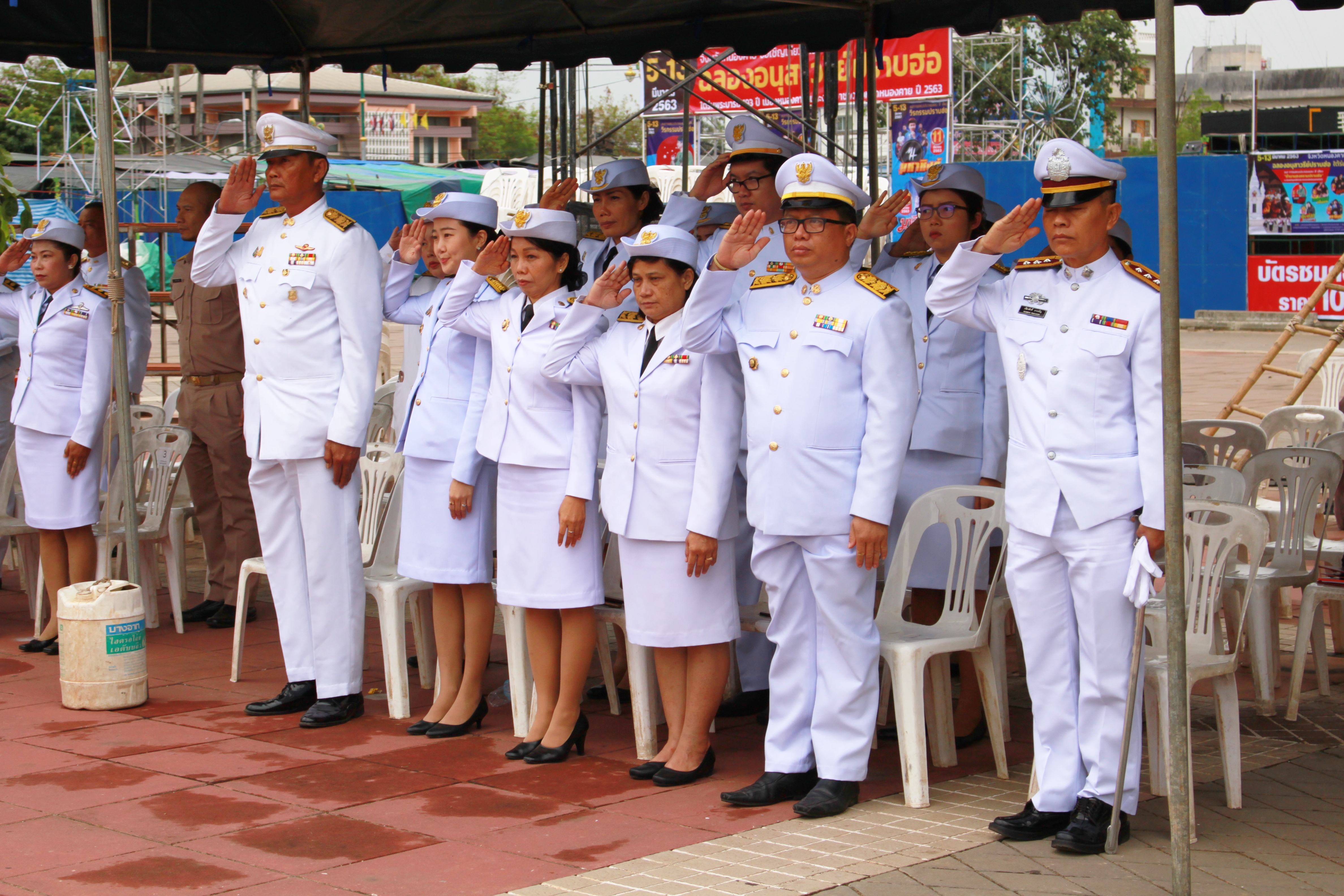 พช.หนองคาย ร่วมพิธีสักการะอนุสาวรีย์ปราบฮ่อ พิธีวางพวงมาลา พร้อมทั้งทำบุญอุทิศส่วนกุศลให้กับวีรชน ในงาน “ฉลองอนุสาวรีย์ปราบฮ่อใต้ร่มพระบารมี 193 ปีเมืองหนองคาย และงานกาชาดพ.ศ. 2563”