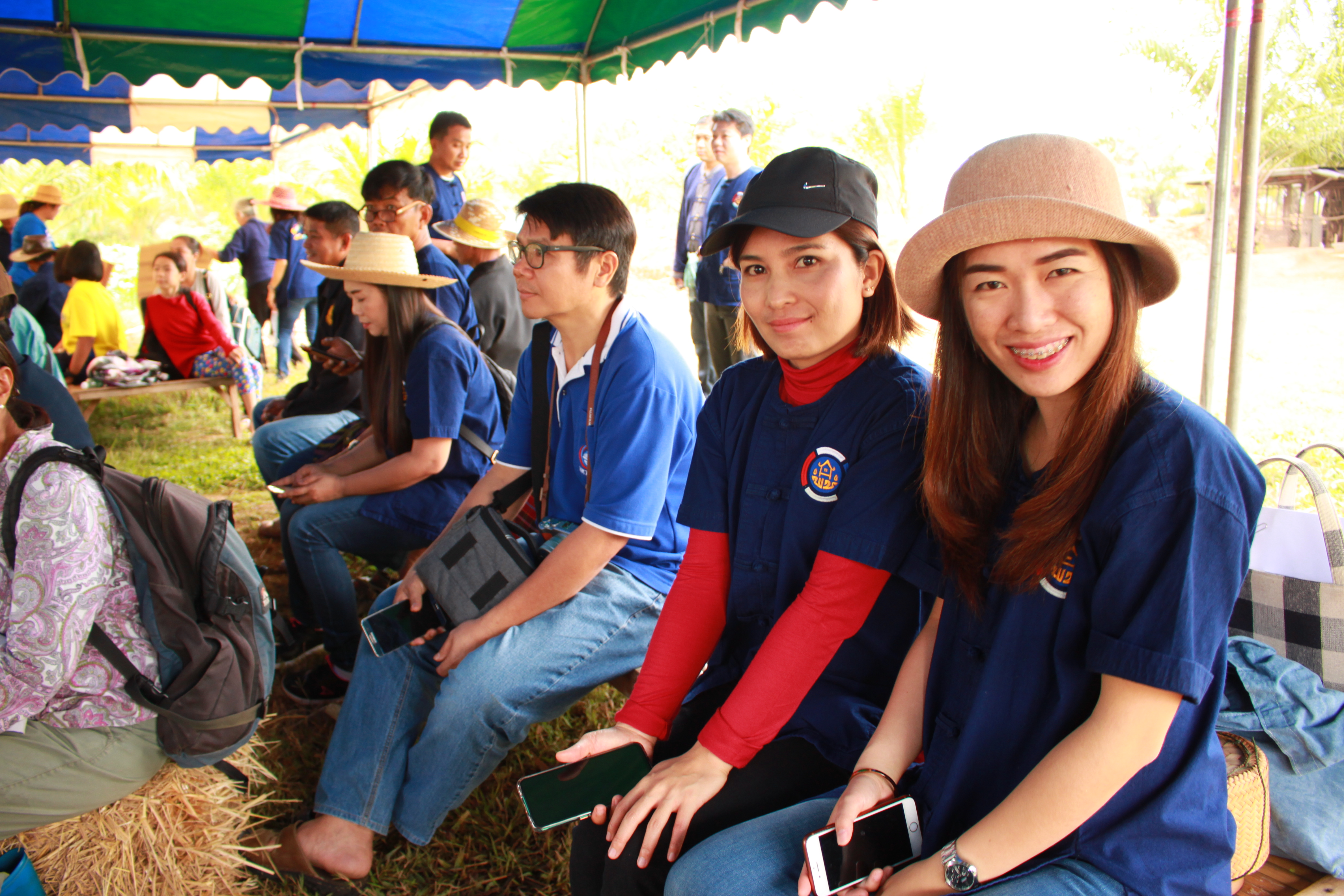 จังหวัดหนองคาย จัดกิจกรรม “พายติ๊บข้าว ไปเอาแฮง แบกบักจกไปขุดดิน” เอามื้อสามัคคี โคก หนอง นา@หนองคาย