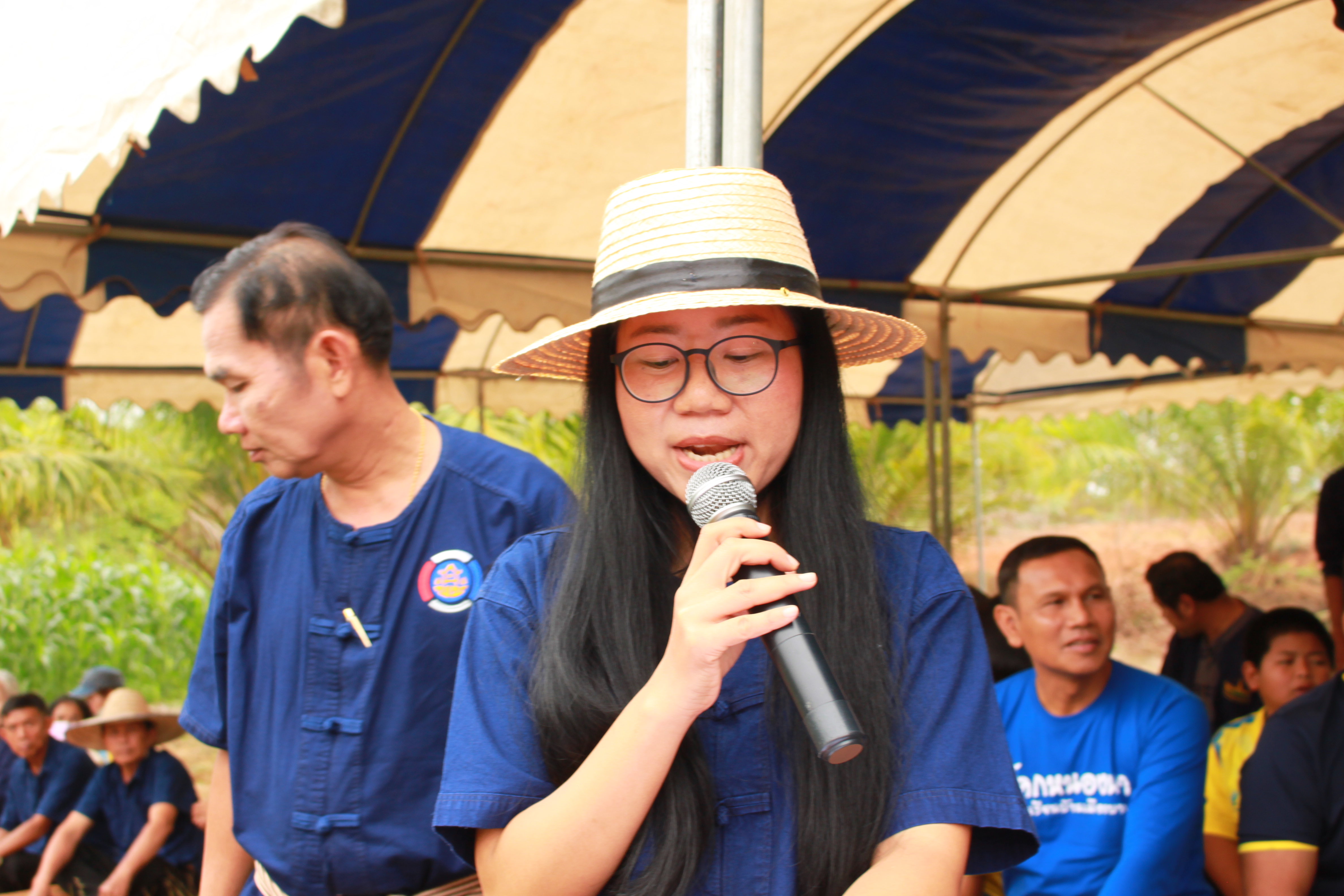 จังหวัดหนองคาย จัดกิจกรรม “พายติ๊บข้าว ไปเอาแฮง แบกบักจกไปขุดดิน” เอามื้อสามัคคี โคก หนอง นา@หนองคาย