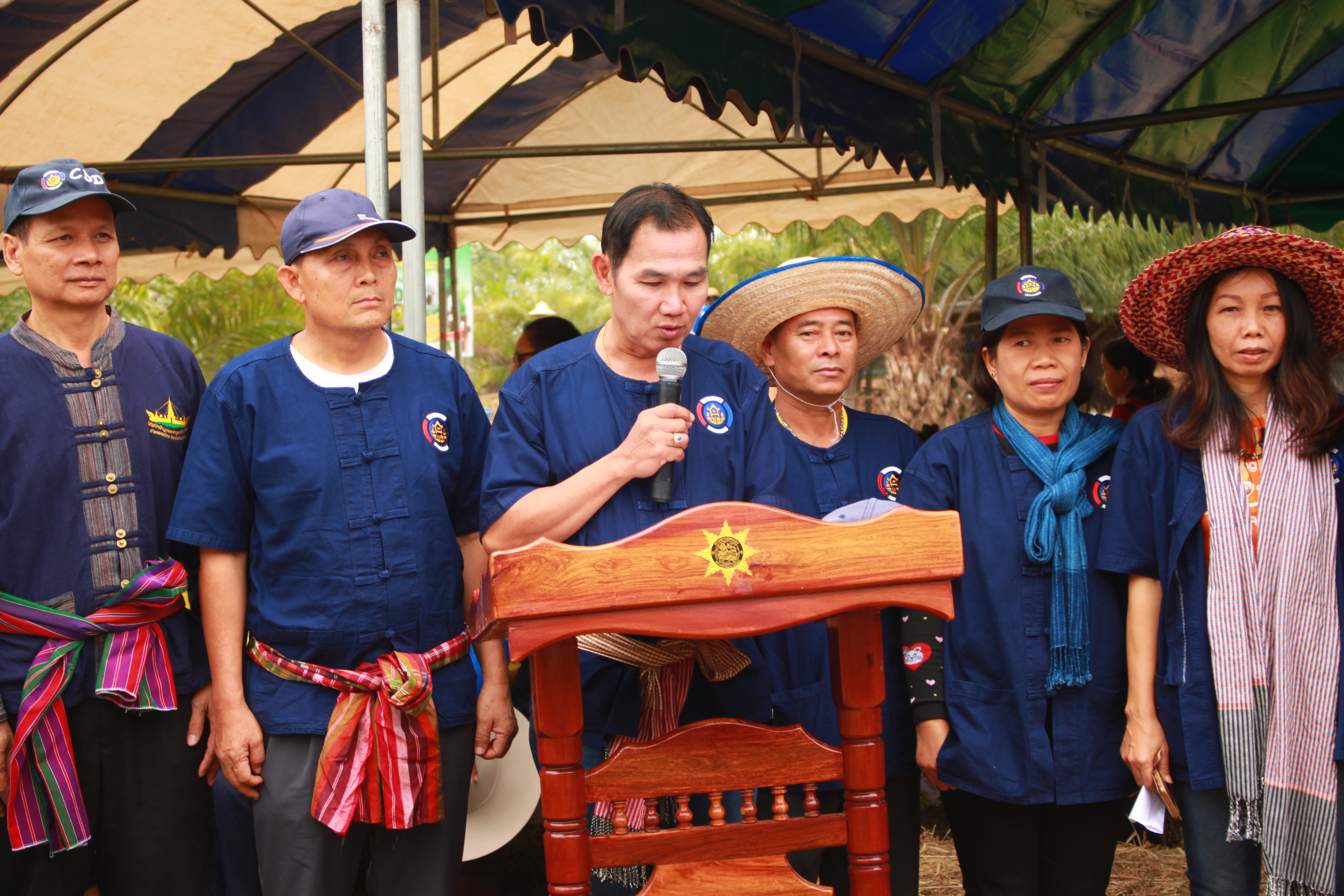 จังหวัดหนองคาย จัดกิจกรรม “พายติ๊บข้าว ไปเอาแฮง แบกบักจกไปขุดดิน” เอามื้อสามัคคี โคก หนอง นา@หนองคาย