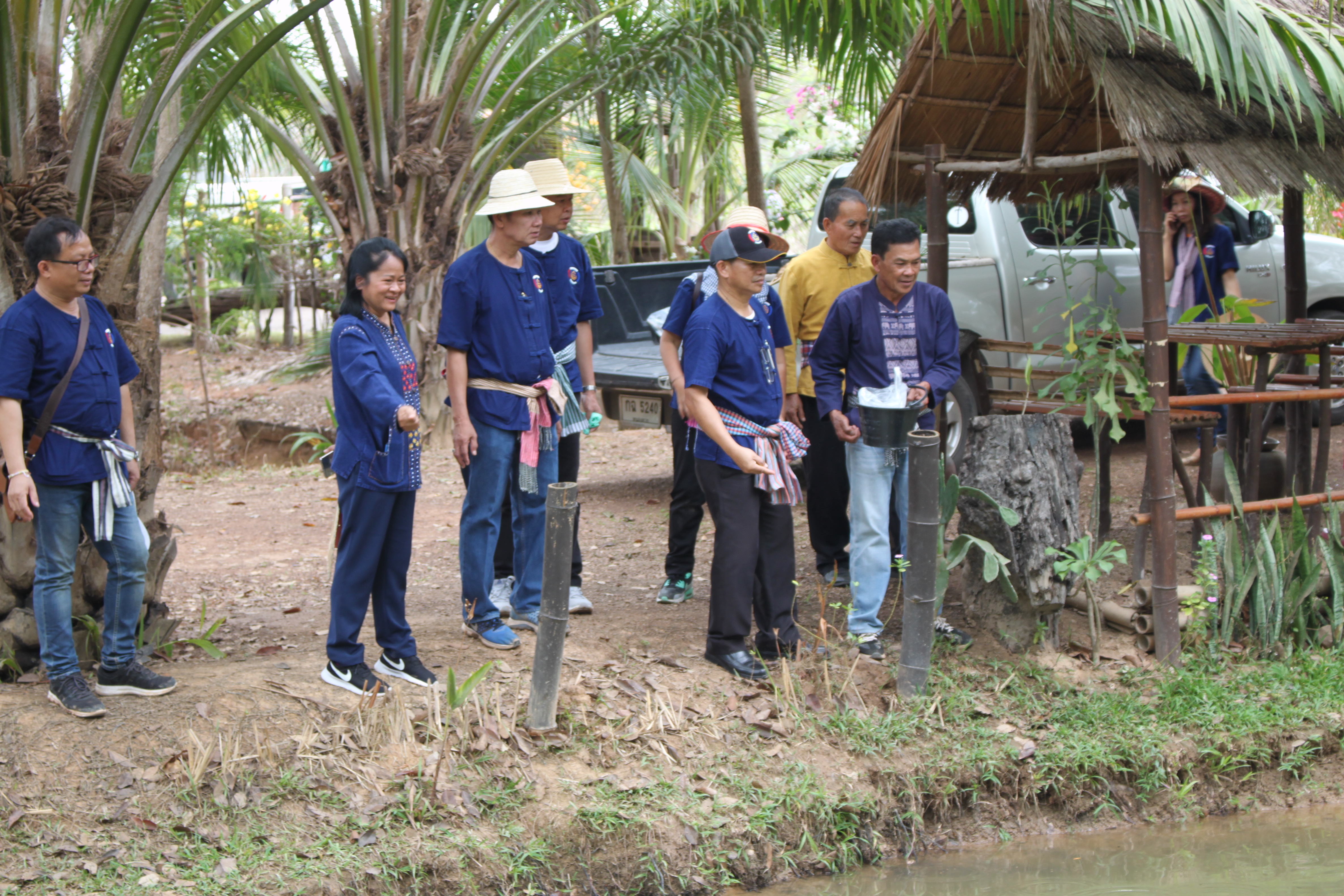 จังหวัดหนองคาย จัดกิจกรรม “พายติ๊บข้าว ไปเอาแฮง แบกบักจกไปขุดดิน” เอามื้อสามัคคี โคก หนอง นา@หนองคาย