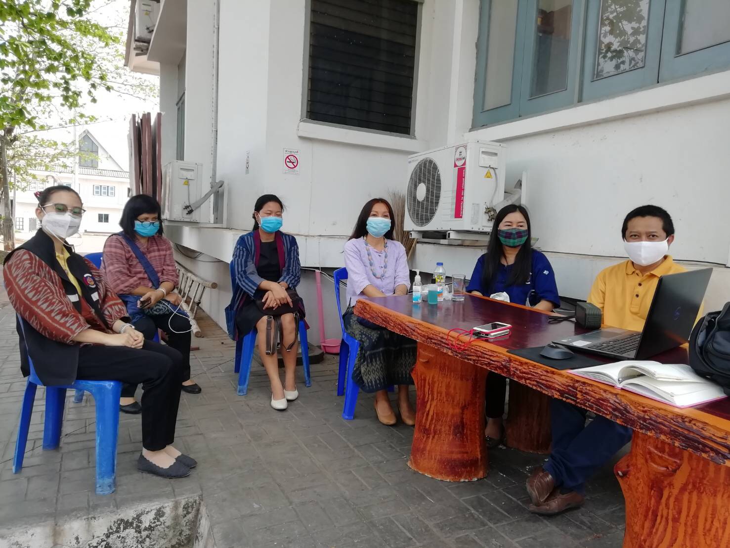 พช.หนองคาย รับชมก ารประชุม การขับเคลื่อนแผนปฏิบัติการ 90 วัน “ปลูกผักสวนครัว เพื่อสร้างความมั่นคงทางอาหาร” ผ่านระบบการประชุมทางไกล (Video Conference)