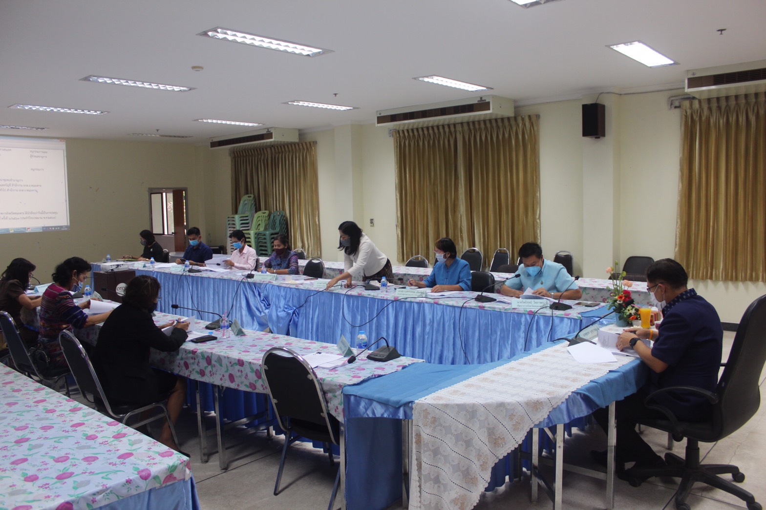 จังหวัดหนองคาย… ประชุมคณะอนุกรรมการบริหารกองทุนพัฒนาบทบาทสตรีระดับจังหวัดหนองคาย ครั้งที่ 7/2563