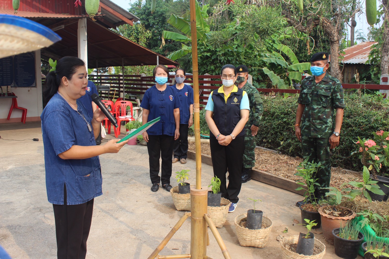 “พช.หนองคาย จัดกิจกรรม KICK OFF สตรีแบ่งปันรัก ปลูกพืชผักปลอดภัย”