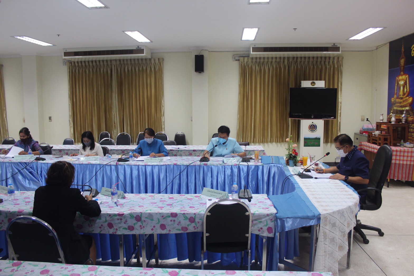 จังหวัดหนองคาย… ประชุมคณะอนุกรรมการบริหารกองทุนพัฒนาบทบาทสตรีระดับจังหวัดหนองคาย ครั้งที่ 7/2563