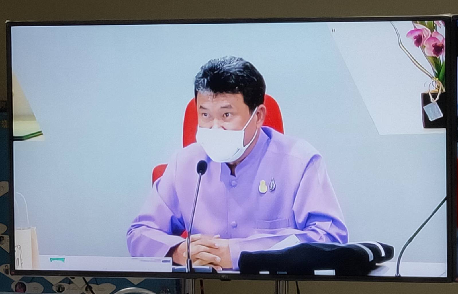 พช.หนองคาย รับชมก ารประชุม การขับเคลื่อนแผนปฏิบัติการ 90 วัน “ปลูกผักสวนครัว เพื่อสร้างความมั่นคงทางอาหาร” ผ่านระบบการประชุมทางไกล (Video Conference)