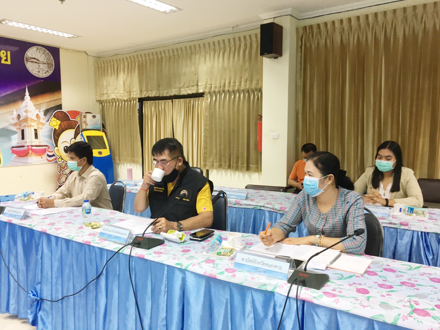 หนองคาย … ประชุมคณะกรรมการขับเคลื่อนศูนย์แสดงและจำหน่ายผลิตภัณฑ์ OTOP จังหวัดหนองคาย ครั้งที่ 2/2563