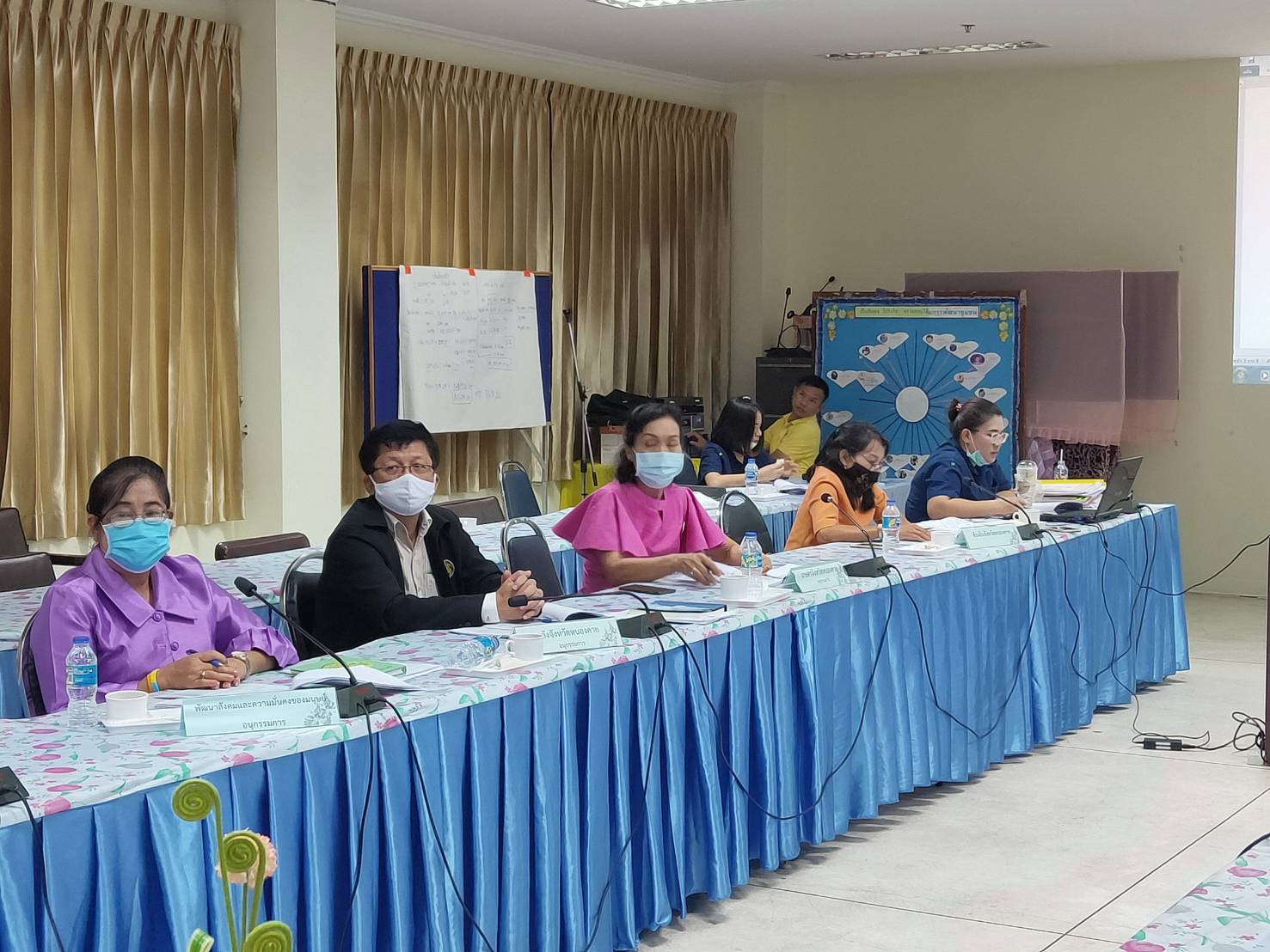 พช.หนองคาย ประชุมคณะอนุกรรมการบริหารกองทุนพัฒนาบทบาทสตรีระดับจังหวัด จังหวัดหนองคาย ครั้งที่ 8/2563