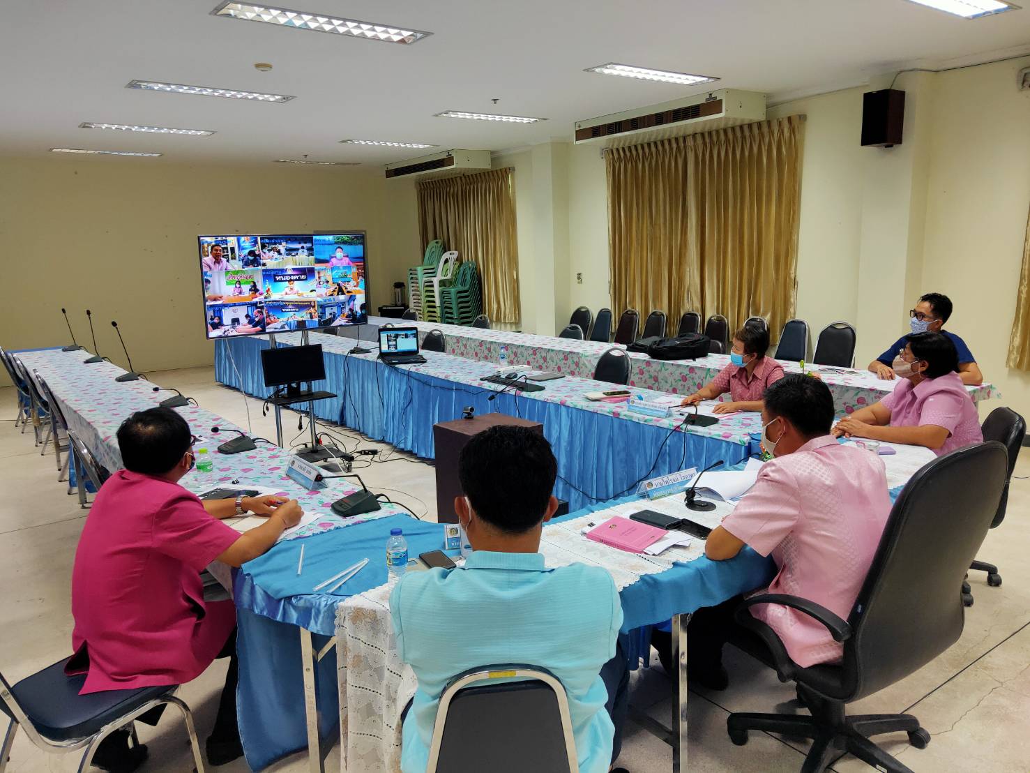 พช.หนองคาย ร่วมประชุมออนไลน์เพื่อรายงานภารกิจสำคัญ ในการประชุมเขต ตรวจราชการกรมการพัฒนาชุมชน เขตตรวจราชการที่ 10 กลุ่มจังหวัดภาคตะวันออกเฉียงเหนือตอนบน 1