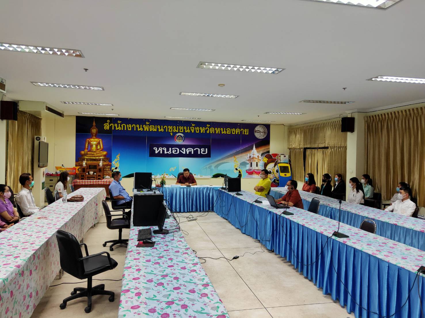 หนองคาย … คัดเลือกบุคคลเพื่อจ้างเอกชนดำเนินการ (บุคคลภายนอก) โครงการส่งเสริมนักการตลาดรุ่นใหม่ (OTOP) ตำแหน่ง นักการตลาดรุ่นใหม่ (OTOP) จำนวน 3 อัตรา